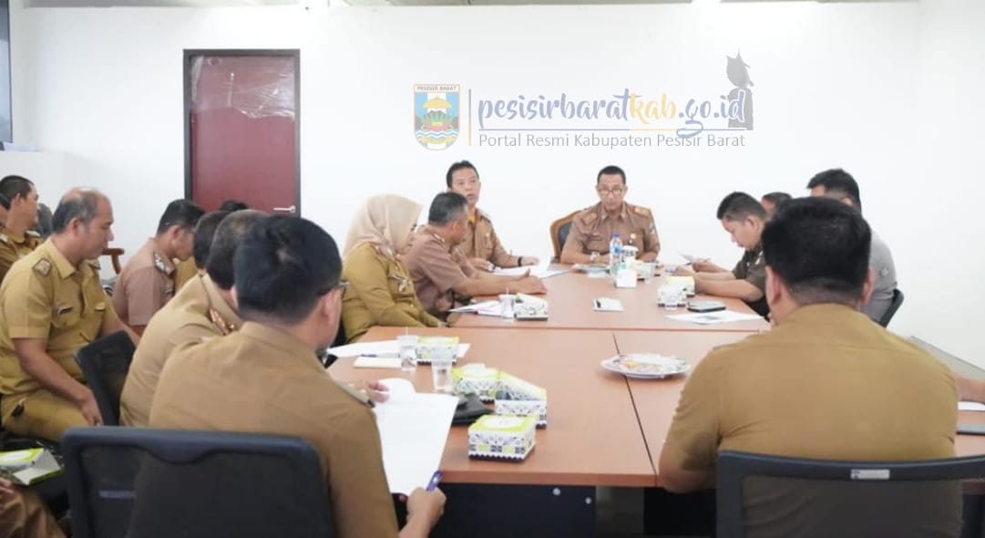 Pemkab Pesibar Gelar Rapat Persiapan HUT RI ke.78