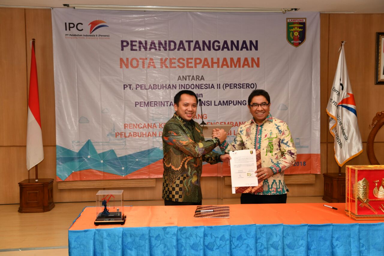 Perkuat Infrastruktur Konektivitas  Melalui Pengembangan Pelabuhan