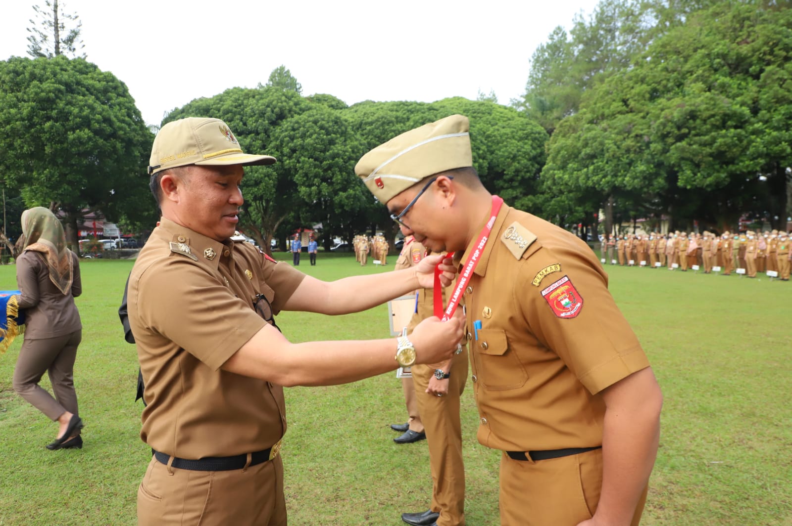 Upacara Mingguan : Bupati Lambar Minta ASN Tingkatkan Kinerja dan Disiplin.