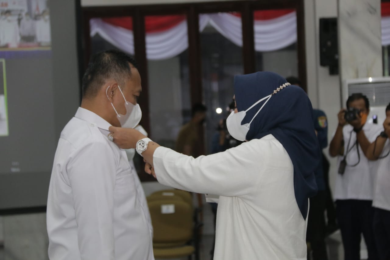 Riana Sari Lantik Wabup Fauzi Jadi Ketua PMI Pringsewu