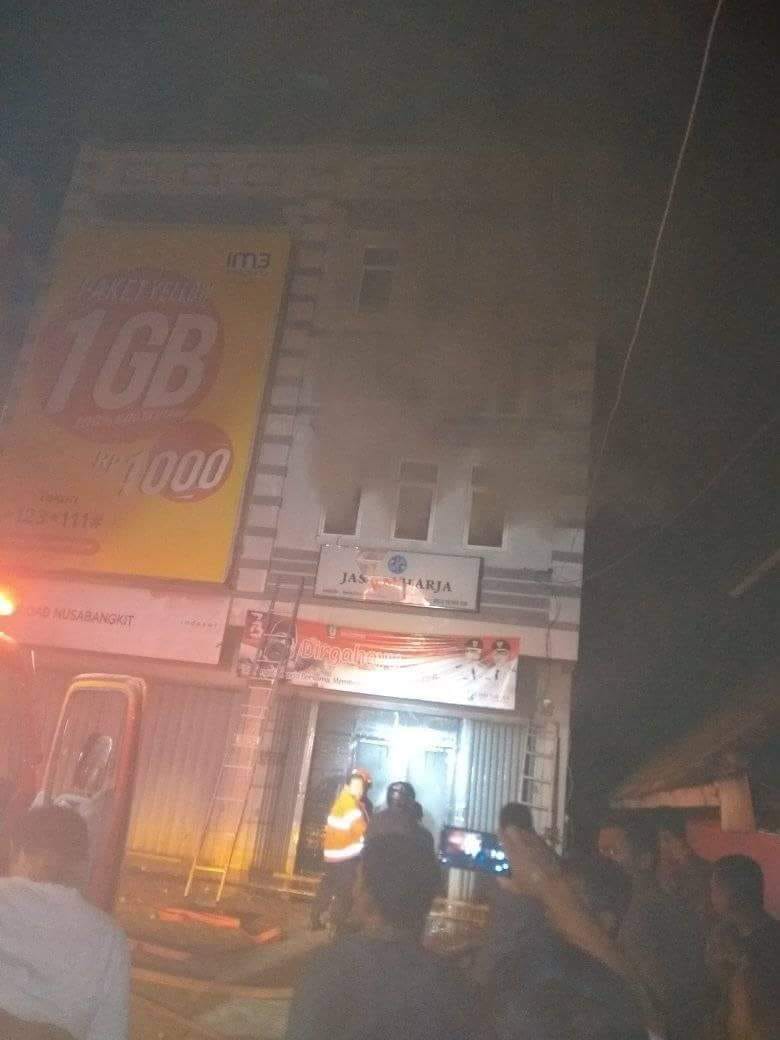 Diduga Korsleting Listrik, Kantor Jasa Raharja Pringsewu Terbakar