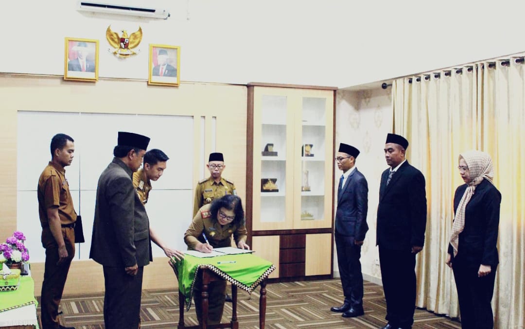 3 Pejabat Administrator Disdukcapil Pemkab Pringsewu Dilantik