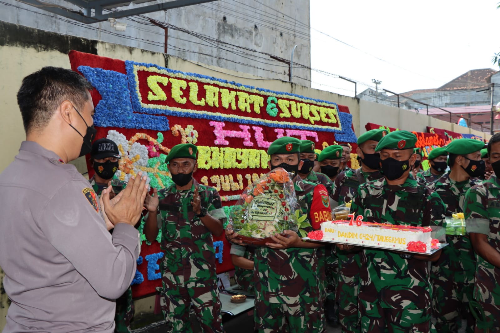 Puluhan Anggota TNI-AD Serbu Kantor Polisi Di Kabupaten Pringsewu