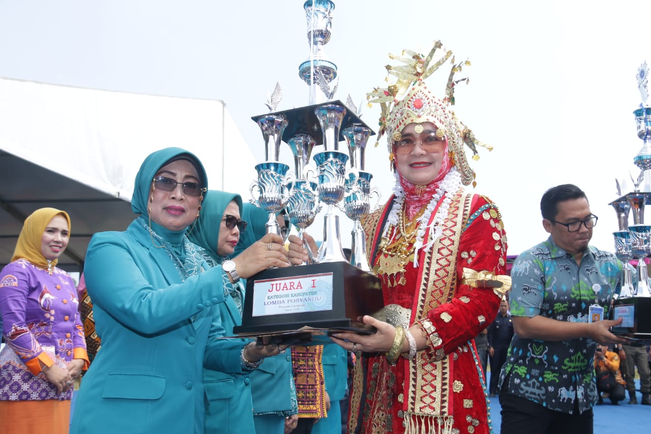 Pringsewu Raih Penghargaan Dalam Puncak Peringatan Harganas Tingkat Provinsi