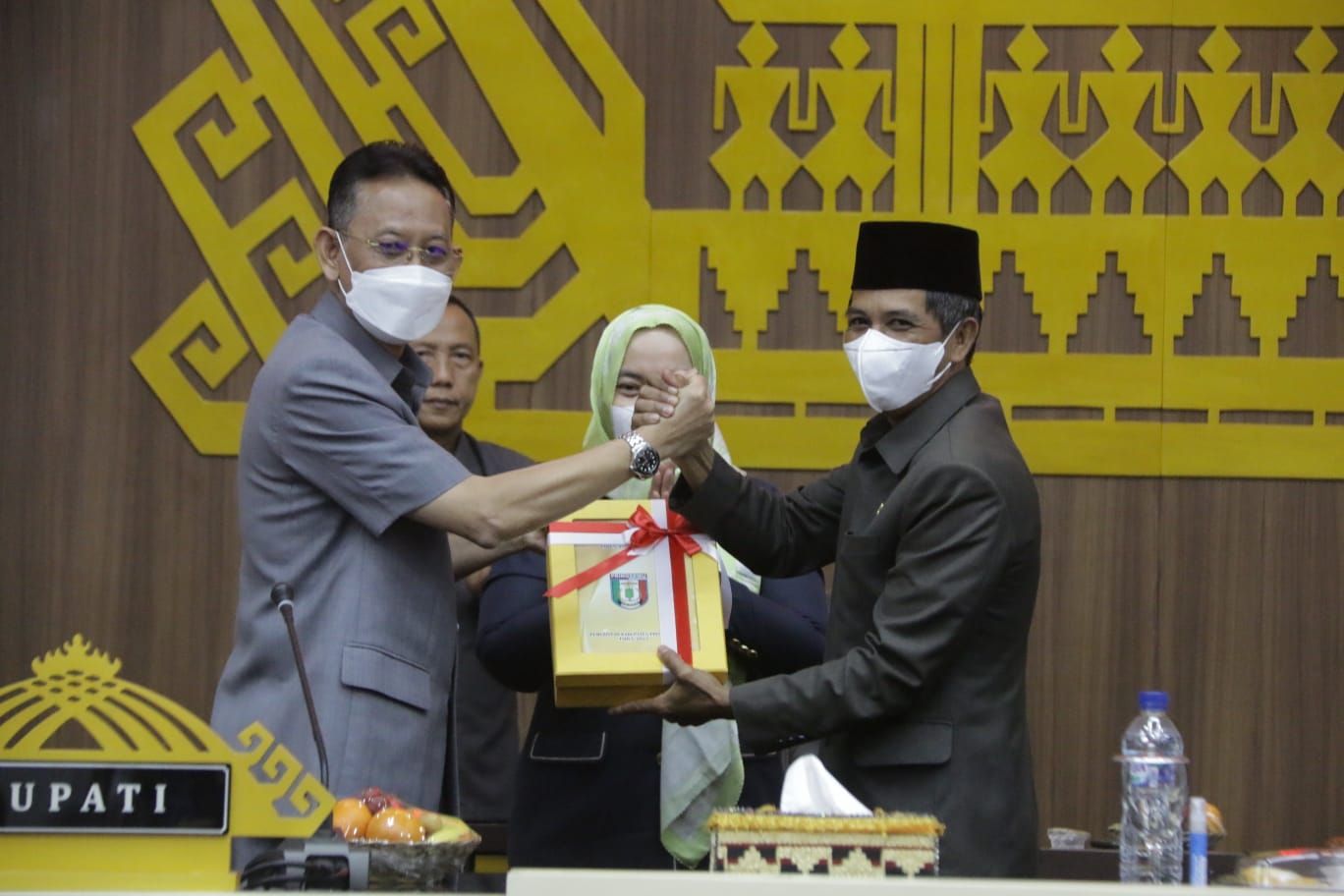 Pj. Bupati Pringsewu Sampaikan Ranperda Pertanggungjawaban APBD 2021