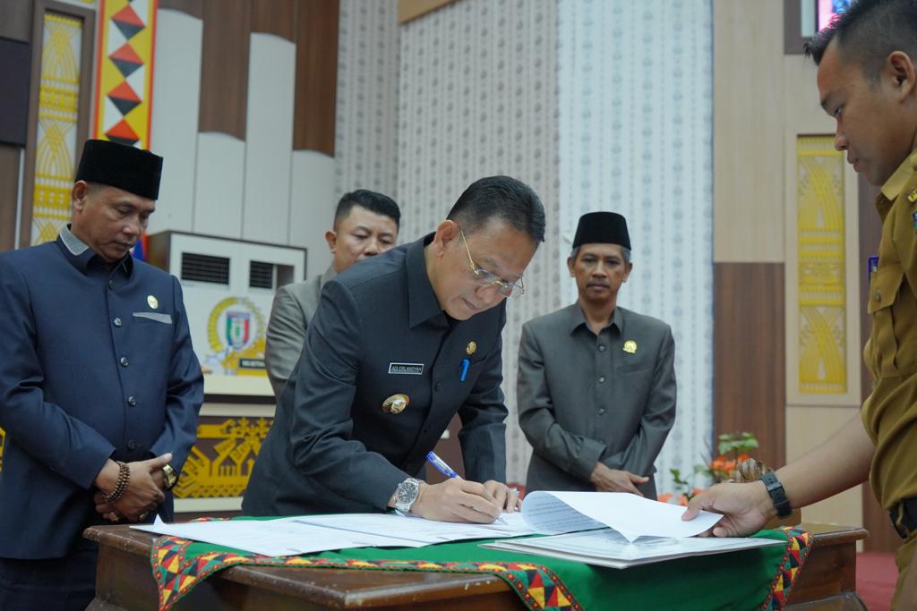 Rapat Paripurna Pengesahan Empat Ranperda Kabupaten Pringsewu