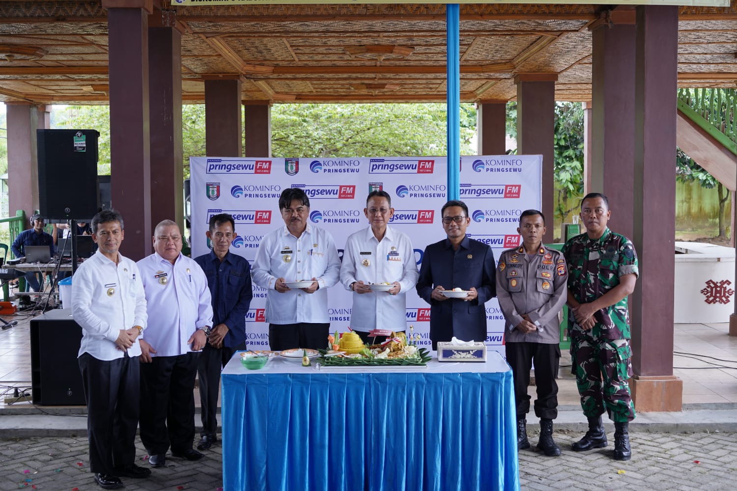 Pj. Bupati Harapkan LPPL Pringsewu FM Berorientasi Pada Kepentingan Masyarakat