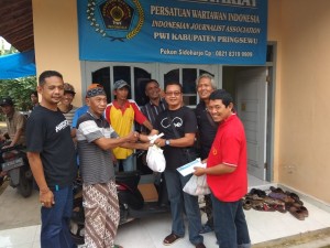 Kebersamaan dan Berbagi, PWI Pringsewu Gelar Agenda Rutin Tahunan Potong Sapi