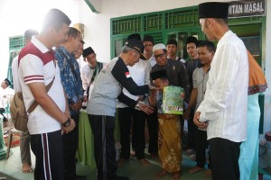 Bhakti sosial Yayasan Ar Rahman khitan 120 Anak.