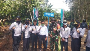 Bupati Pringsewu Tutup Kegiatan TMMD Ke.108 Kodim 0424 Tanggamus Di Pagelaran Utara.