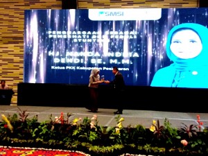 Perempuan Inspiratif, Nanda Indira Dendi Raih Penghargaan dari SMSI Lampung