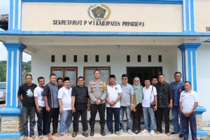 Perkuat Kemitraan Dengan Pers, AKBP M. Yunnus Kunjungi PWI Pringsewu