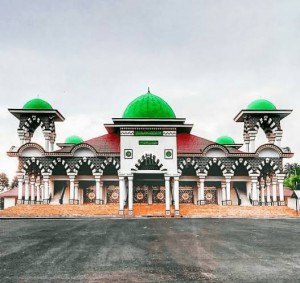 Sekda Tanggamus Angkat Bicara Soal Isue Alih Fungsi Masjid Islamic Center Kota Agung.