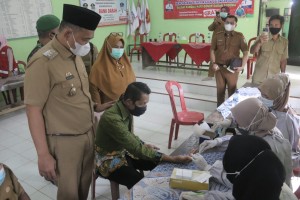 Wabup Fauzi Hadiri Pemeriksaan Golongan Darah di Pekon Kediri