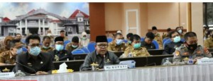 Pjs Bupati Lampung Selatan, Menyampaikan dua Raperda kepada DPRD setempat.