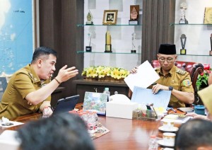 Temu Gubernur, Bupati Dendi Bahas KEK Teluk Pandan