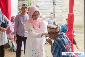 Hadiri Pengajian di Marga Punduh, Nanda Indira Dendi : Jangan Berhenti Untuk Berbagi