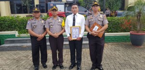 Anggota Polres Pesawaran Dapat Penghargaan Dari Kapolda