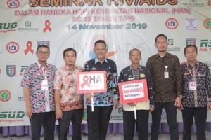 Seminar HIV/AIDS , 