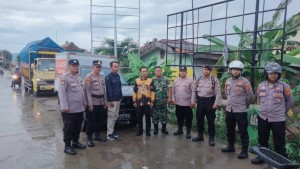 Polres Pringsewu Kawal Kotak Suara Ke Gudang KPU