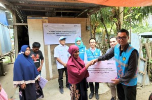 PLN Bantu Biaya Sambung Listrik Gratis ke 100 Keluarga di Labuan Bajo.