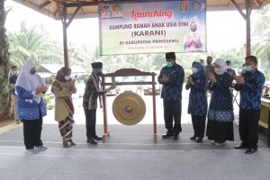 Bupati Pringsewu Launching Kampung Ramah Anak Usia Dini (Karani).