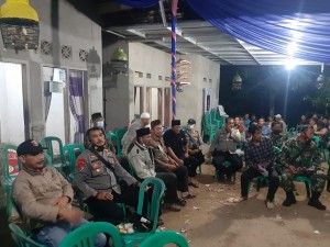 Upaya Cegah Gangguan Kamtibmas, Kapolsek Pagelaran Sambangi Warga Gumukrejo