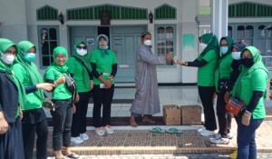 Jumat Berkah, Secar Ranting PKB Kota Agung Berbagi