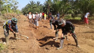 Apresiasi Masyarakat Dukung Kemanunggalan TNI Bangun Desa