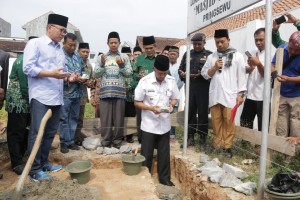 Masjid Bersejarah di Pringsewu di Rebuilding