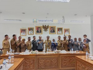 Bupati Agus Istiqlal Terima Audiensi Bawaslu Kabupaten Pesibar