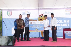 SD Negeri 1 Gumukrejo Dapat Bantuan CSR Dari Indomarco