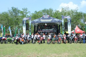 Kebun Karet PTPN Way Berulu Jadi Ajang Track Balapan Crosser