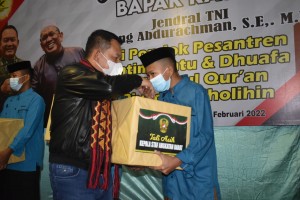 Kasad Kunjungi Ponpes Yatim Piatu dan Dhuafa Tahfidzul Quran Riyadhus Sholihin Bandar Lampung.