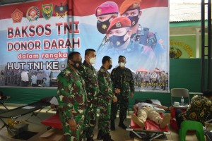 Peringati HUT Ke. 76 TNI, Korem 043/Gatam Gelar Baksos Donor Darah.