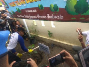 Peduli Penghijauan, Polres Tubaba Tanam 3000 Pohon