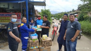 Komunitas Pagas Bantu Korban Banjir Pardasuka.