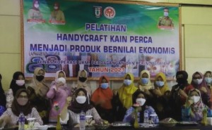 Dekranasda Pringsewu Gelar Pelatihan Kraft Tangan Dari Kain Perca