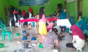 Pengembangan Batik Tulis Di Banjarrejo