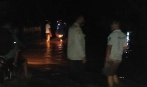 Tanggul Way Bulok Jebol, Ratusan Rumah Tergenang Banjir.