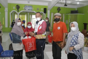 Penyandang Disabilitas di Pringsewu Dilatih Membatik