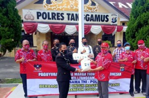 Paguyuban Marga Tionghoa Tanggamus Bantu Warga Terdampak Covid-19.