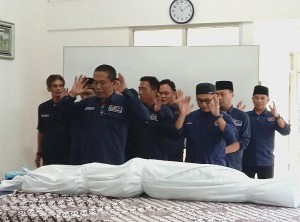 Anggota PWI Pesawaran Gelar Shalat Jenazah Bareng
