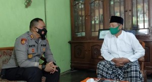 AKBP Satya Widhy Widharyadi Sambangi Ketua MUI Tanggamus