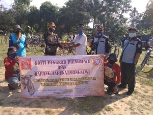 KOSTI Pringsewu Tanam Pohon Penghijauan Dan Ngonthel Bareng Karang Taruna.