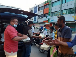 Peringati Hari Buruh, Serikat Pekerja PTPN VII Gelar Berbagi