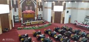 Bupati Sujadi Sampaikan Ranperda Pertanggungjawaban APBD 2020