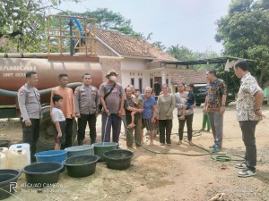 Gandeng Polres Lamteng, PTPN VII Unit Bekri Bantu Air Bersih Untuk Warga