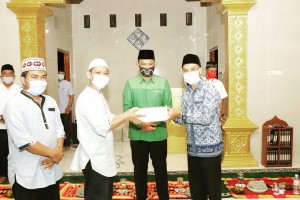 Wabup Pringsewu Resmikan Masjid Jami' Abu Bakar Asidiq Tanjung Rusia.