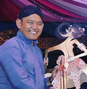 Pemerintah Kabupaten Pringsewu  Terus Upayakan Pelestarian Kesenian Wayang Kulit